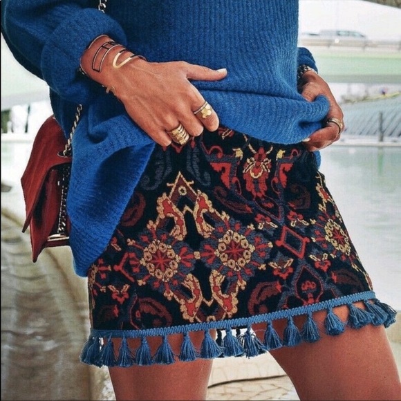 Zara tapestry tassels mini skirt Sz Large NWT - Picture 5 of 8